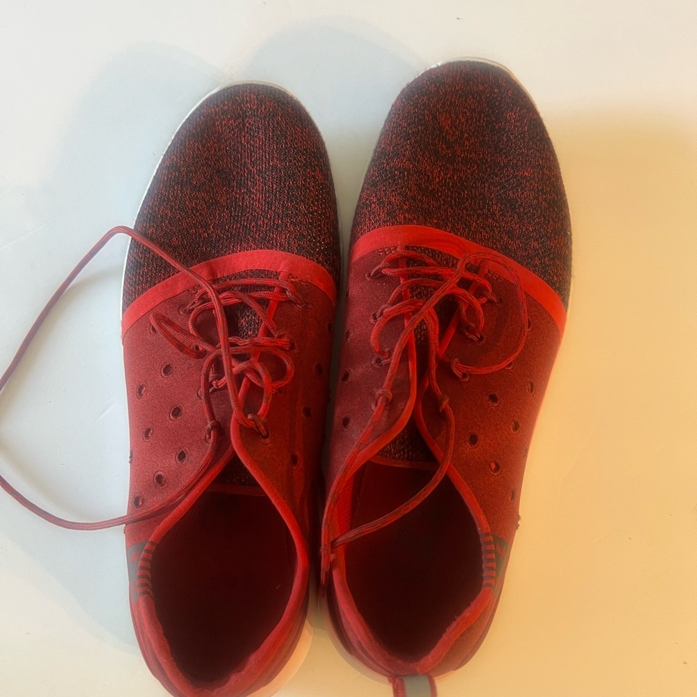 Under Armor Size 10.5 Red - image 4